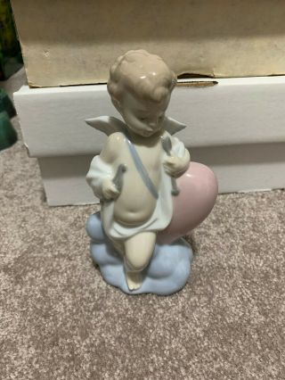 Nao By Lladro Retired Porcelain 02001436 Cupid 1436 Angel With Box