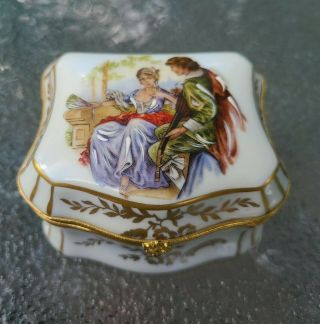 Limoges France Fragonard Courting Couple Porcelain Trinket Box 3 " X 2.  5 " X 2 "