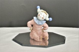 Nao/lladro Clown/pierrot Figurine " Small Jester Sitting " Named " Jingles " 1065