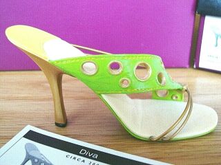 Just The Right Shoe - Diva