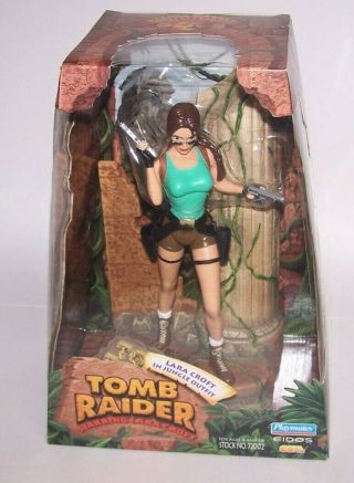 Tomb Raider Lara Croft Jungle Outfit 11 " Figure With Diorama Base 1999 Nib