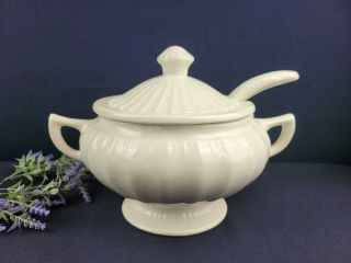 Vintage Soup Tureen - Large White Soup Tureen With Ladle - Ceramic