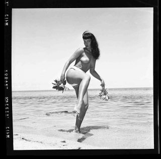 Rare Bettie Page Never Seen Orig1954 Camera Negative Bunny Yeager Pom Pom Pinup