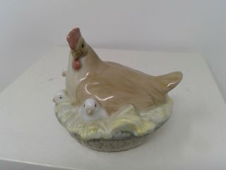 Lladro Nao Chicken Hen On Nest With Baby Chicks