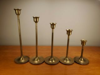 ☆☆mid Century Brass Graduated Candlesticks☆ Set Of 5☆☆