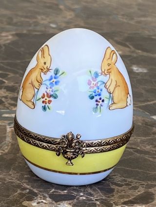 Vintage Peint Main Limoges Trinket Egg Bunny With Flowers France Euc