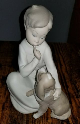 Lladro Spain Sitting Short Haired Girl In Nightgown Quieting Dog Figurine