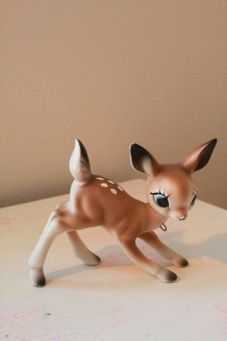 Vintage Ceramic Doe Deer Fawn Figurine Wide Eye Big Ear Spots Enesco Mcm 6”
