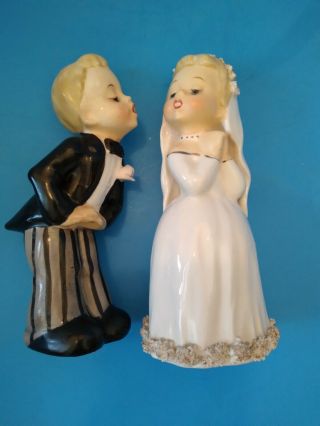 Vintage Napco Kissing Bride And Groom Cake Topper 5.  5 " Figurines Japan S 448 A B
