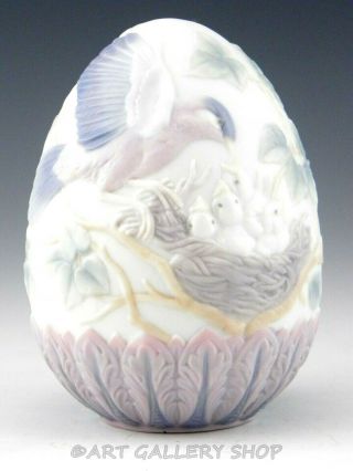 1993 Lladro Limited Edition Egg With Birds In Nest Scene