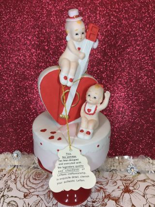 Vtg Lefton Kewpie Cupie Cupid Valentine Music Box Girl Boy Red Hearts Figurine 3