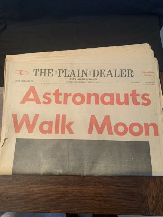 Vintage The Plain Dealer (cleveland) July 21,  1969 Newspaper Astronauts Walk Moon