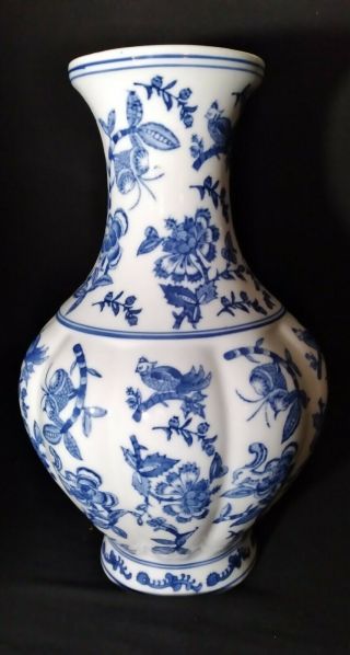 Vintage Rare 14in.  Ribbed Hourglass Vase By Seymour Mann Fine Porcelain.