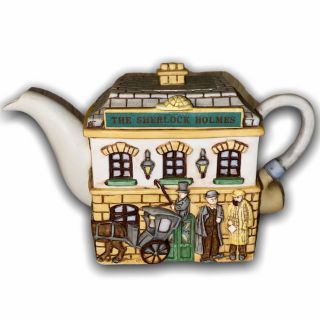 The Sherlock Holmes Christopher Wren Pub Teapot Staffordshire Tableware