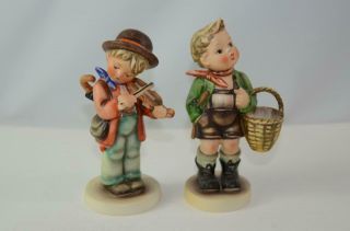 Goebel Hummel Set Of 2 Figurines " The Fiddler " & " Village Boy "
