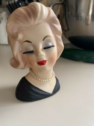 Vintage Head Vase Inarco E - 1540 Pearl Necklace Eyelashes Blonde Foil Tag