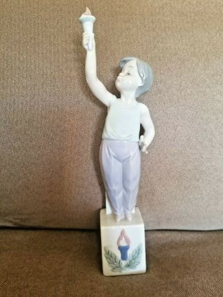 Lladro Special Olympics Boy With Torch Figurine 1991 - 5870 (7513)