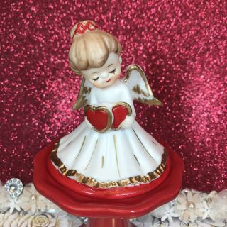 Vtg Lefton Valentine Angel Girl W Two Red Hearts Smooth Gold Trim Figurine Japan