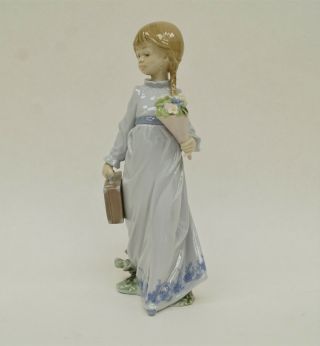 Lladro Porcelain Figurine 7604 " School Days " 8 1/4 " Collectors Society 1988