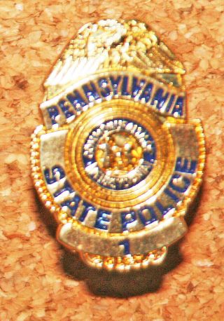 Police Pin Hat Lapel Pennsylvania State Department Safety Trooper Badge Shield