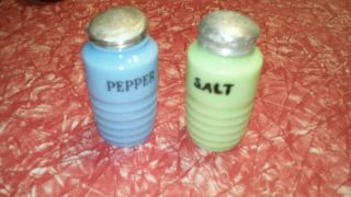 Vintage Range Set Salt & Pepper Blue & Green Lids Need Tlc
