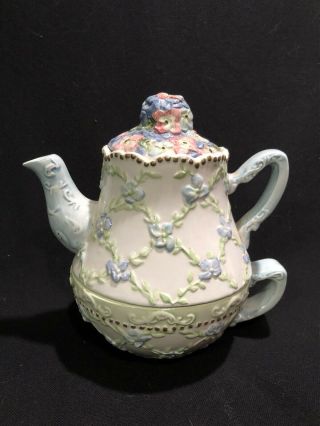 Vintage Lady Jayne Flowered 3 Piece Tea Pot Cup Nesting Set 2002