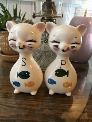 Vintage Ceramic Kitty Cat W/fish In Belly Salt Pepper Shakers