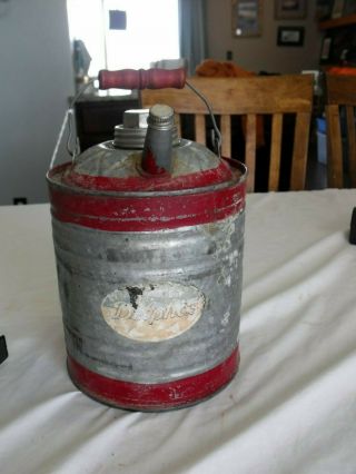 Vintage Delphos Galvanized 1 Gallon Gas/oil/kerosene Can With Wooden Handle