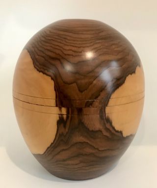 Two Tone Solid Wood Vase Urn Oval Egg Shape Dark Light Natural Tree Rings