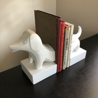 Jonathan Adler Dachshund Dog Bookends White Resin Weiner Dogs Art Sculpture