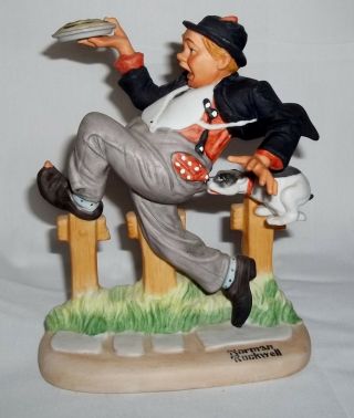 The 12 Norman Rockwell Porcelain Figurines " Caught In The Act " Sep 1980 Danbury
