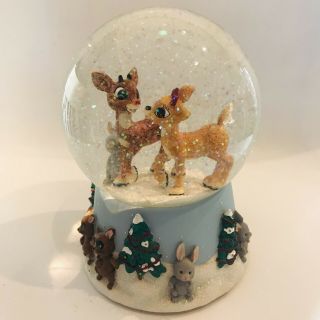 Enesco Musical Snow Globe Rudolph The Red Nosed Reindeer Clarice