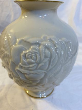 Lenox Vase Embellished With Rose Bud & Gold Trim Vintage 1980 ' s 3
