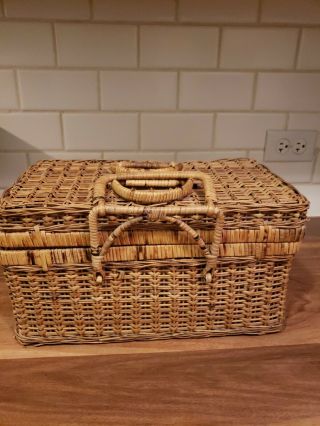Vintage Wicker Basket With Lid & Folding Handles On Top,  Picnic,  Wine,  Storage