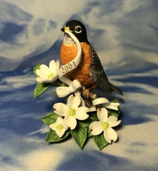 Limited Edition Lenox " 2001 Robin " Porcelain Bird Figurine Cherry Blossom