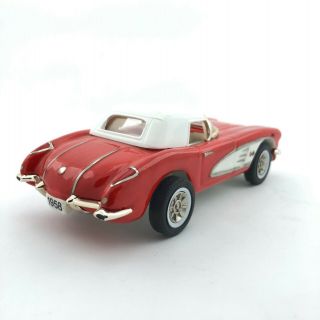 Dept 56 Snow Village Classic Cars - 1958 Corvette Roadster 56.  55281 Retired 2