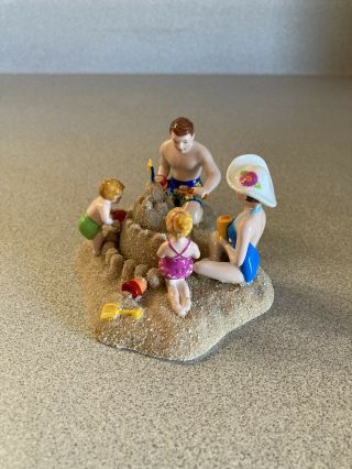 Dept.  56 Snow Village Accessory A Day At the Beach 56.  55228 EUC Retired 3