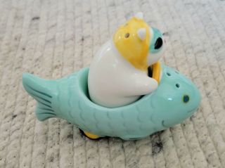 Clay Art Cat Flying A Fish Whimsical Salt & Pepper Shakers San Francisco Retired