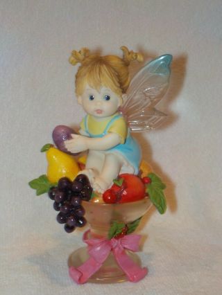 My Little Kitchen Fairies Figurines 2004 " Sugar Plum Fairie "
