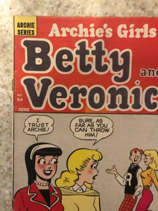 Archie ' s Girls Betty and Veronica 54 Dan DeCarlo Headlights Cover Good Girl Art 2