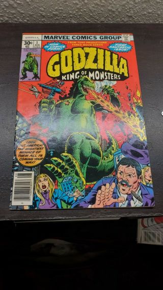 Godzilla 1 Newsstand Edition.  (aug 1977,  Marvel)