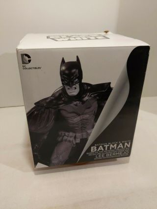Batman: Black & White: Batman By Lee Bermejo Second Edition Statue Open Box