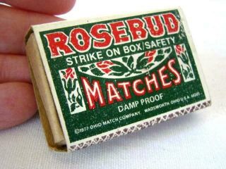 Hold Lisa 1977 Ohio Match Co.  Damp Proof Rosebud Matches Box,  Still Full