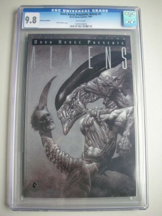 Dark Horse Presents Aliens 1 Cgc 9.  8 Dhp 1992 Platinum Comic Book