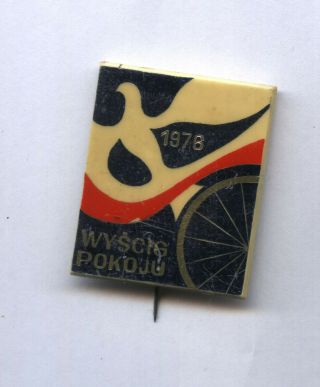 Plastic Pin Peace Race Cycling Course De La Paix 1976
