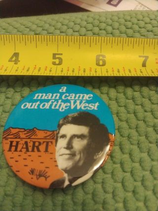 1984 Gary Hart For President 2 1/4 " Pinback Button Democrat Also Ran Pin