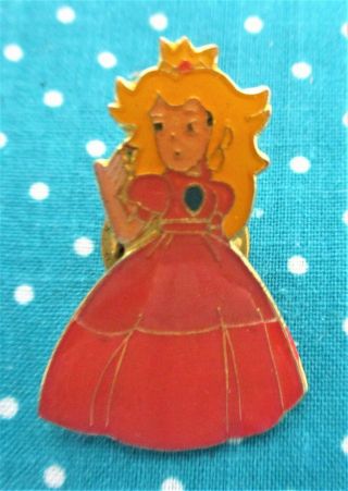 1988 Nintendo Mario Bros Princess Peach Lapel Pin Pinback