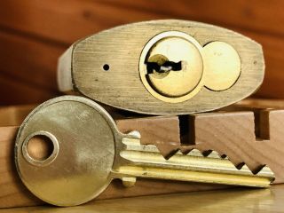 2xVintage Medeco High Security Padlock Removable Core & Key Lock Locksport Brass 2