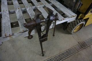 Early 1800s 4 1/4 " Jaw Blacksmith Post Leg Vise Keyword Anvil Forge Iron No Res