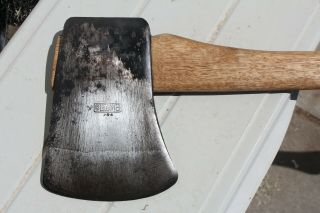 PLUMB USA 4&1/2LB Axe - Hardly.  900mm Spotted Gum handle.  VGC. 2